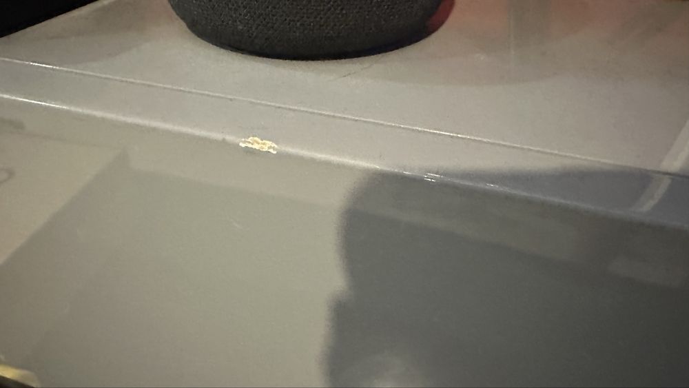 Moldura de tv em madeira lacada