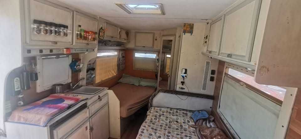 Autocaravana integral Fiat Ducato- 6 lugares de livrete