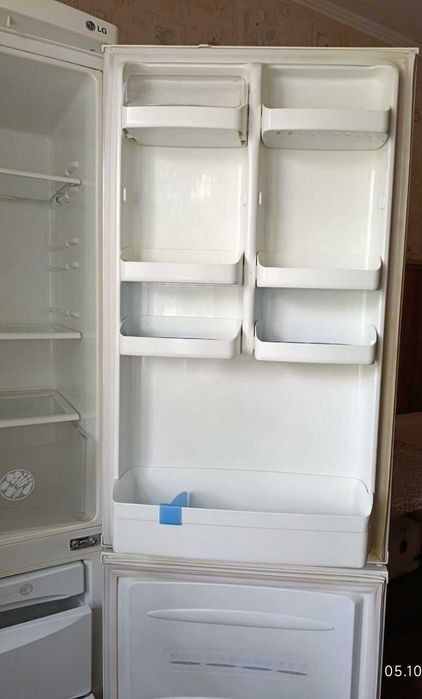 Холодильник LG 2-х камерний