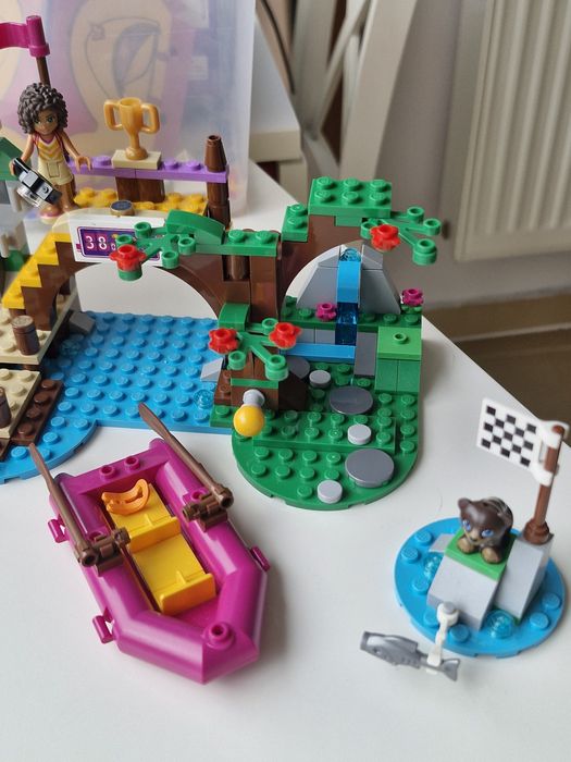 Lego friends 41121 spływ pontonem