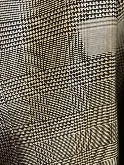 Жіночий брючний костюм