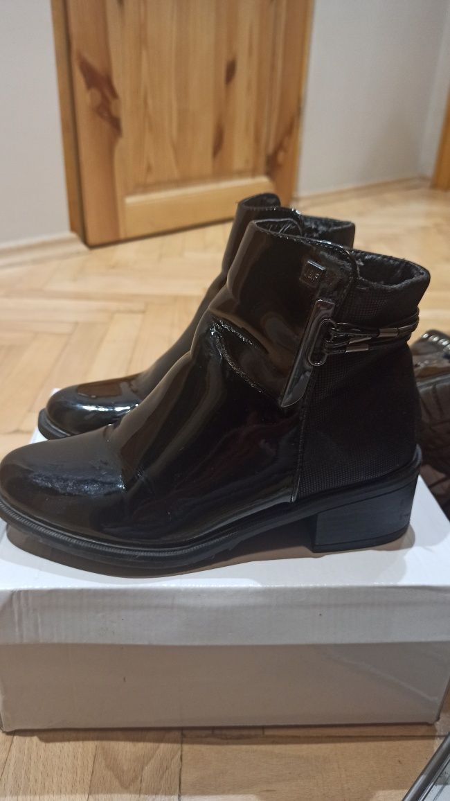 Botki czarne r.37
