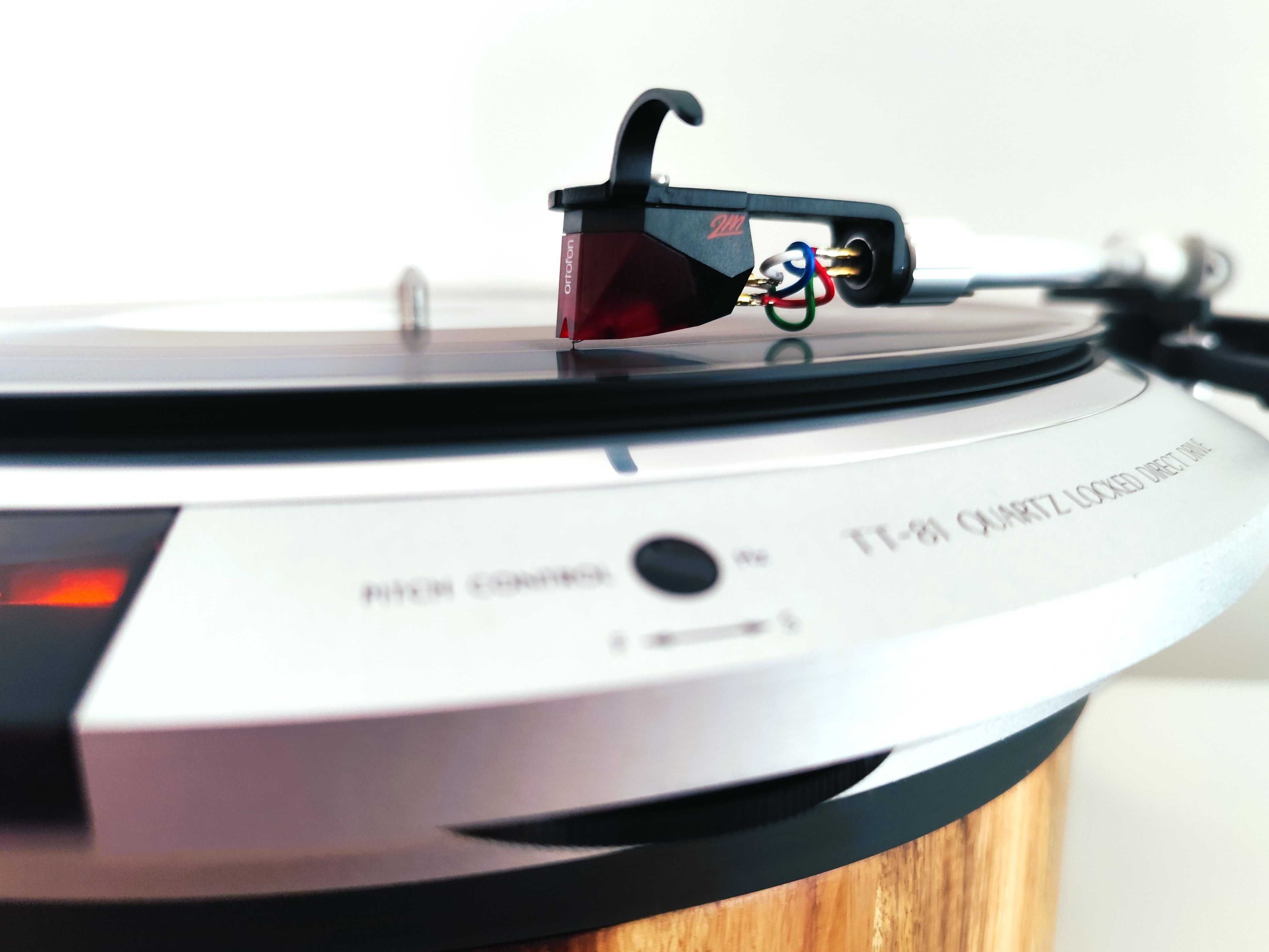 Victor TT-81 Gira-Discos + Braço Denon DA 307 + Ortofon 2M Red
