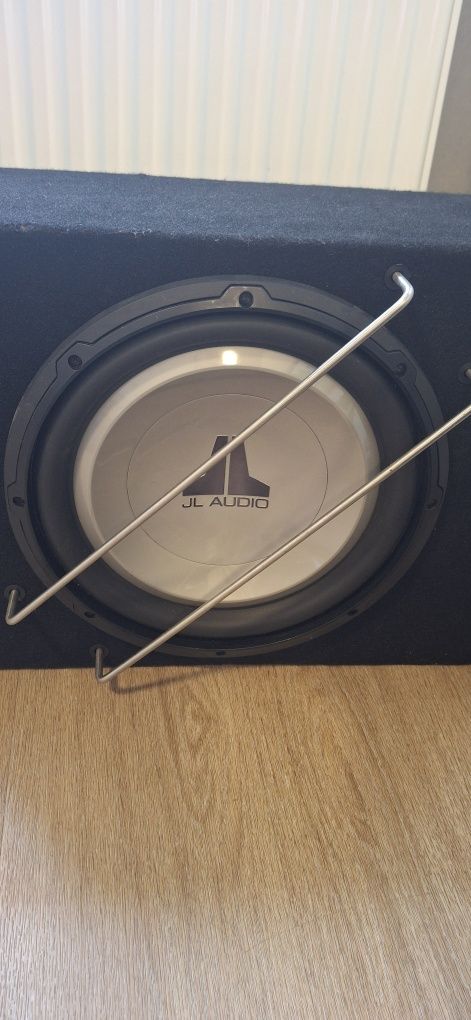 Skrzynia basowa jl audio JL Audio 12W1v2-4
    
(1 opinii)