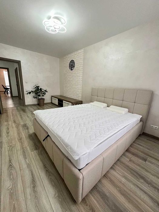 2к квартира! Центр. Мельника 10!