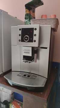 Продам кофемашину Delonghi срочно