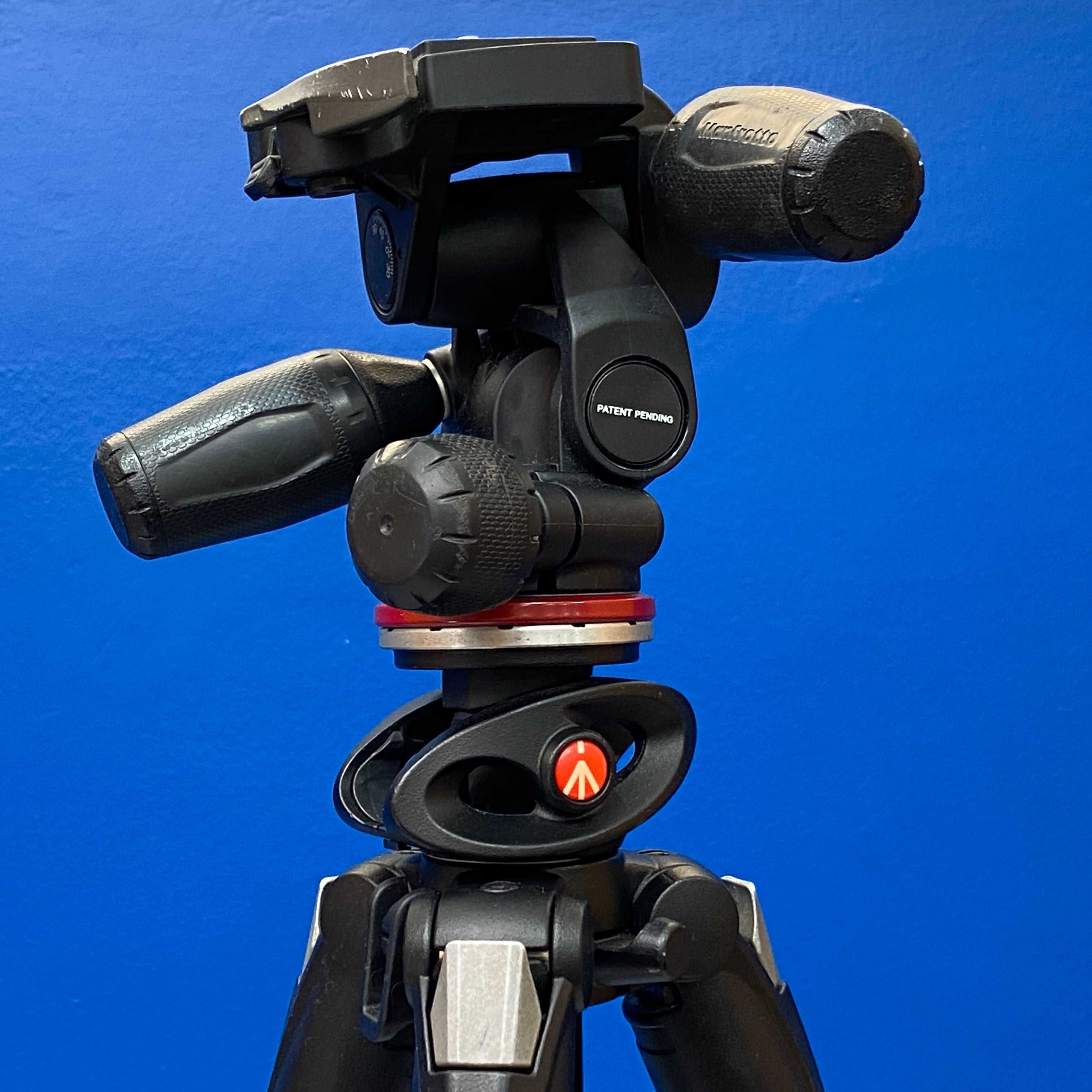 Tripé Manfrotto MT290DUA3 + Cabeça 3-Way MH804-3W