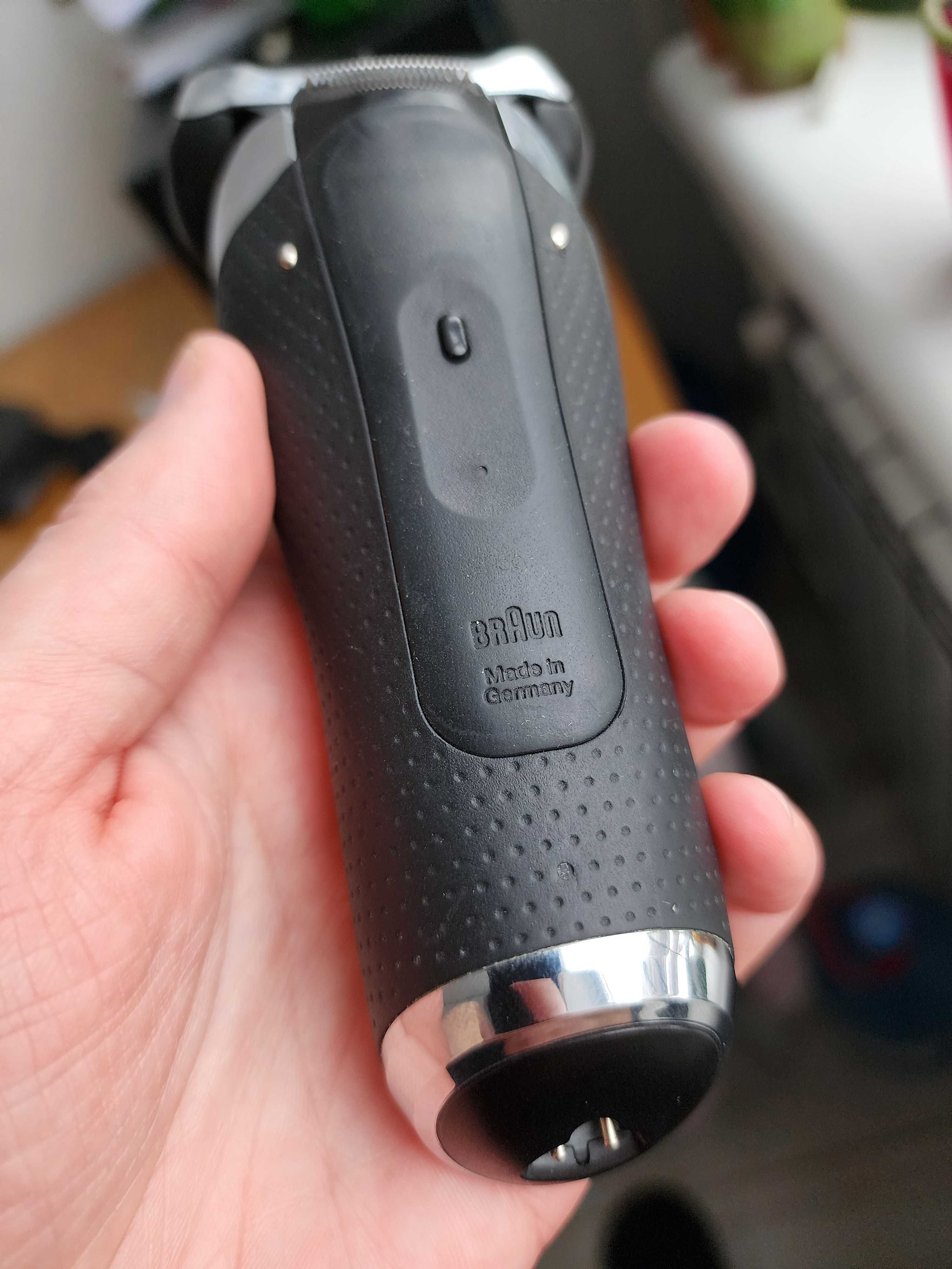 Електробритва чоловіча Braun Series 9 Wet+Dry Type 5791 (9325S) Silver