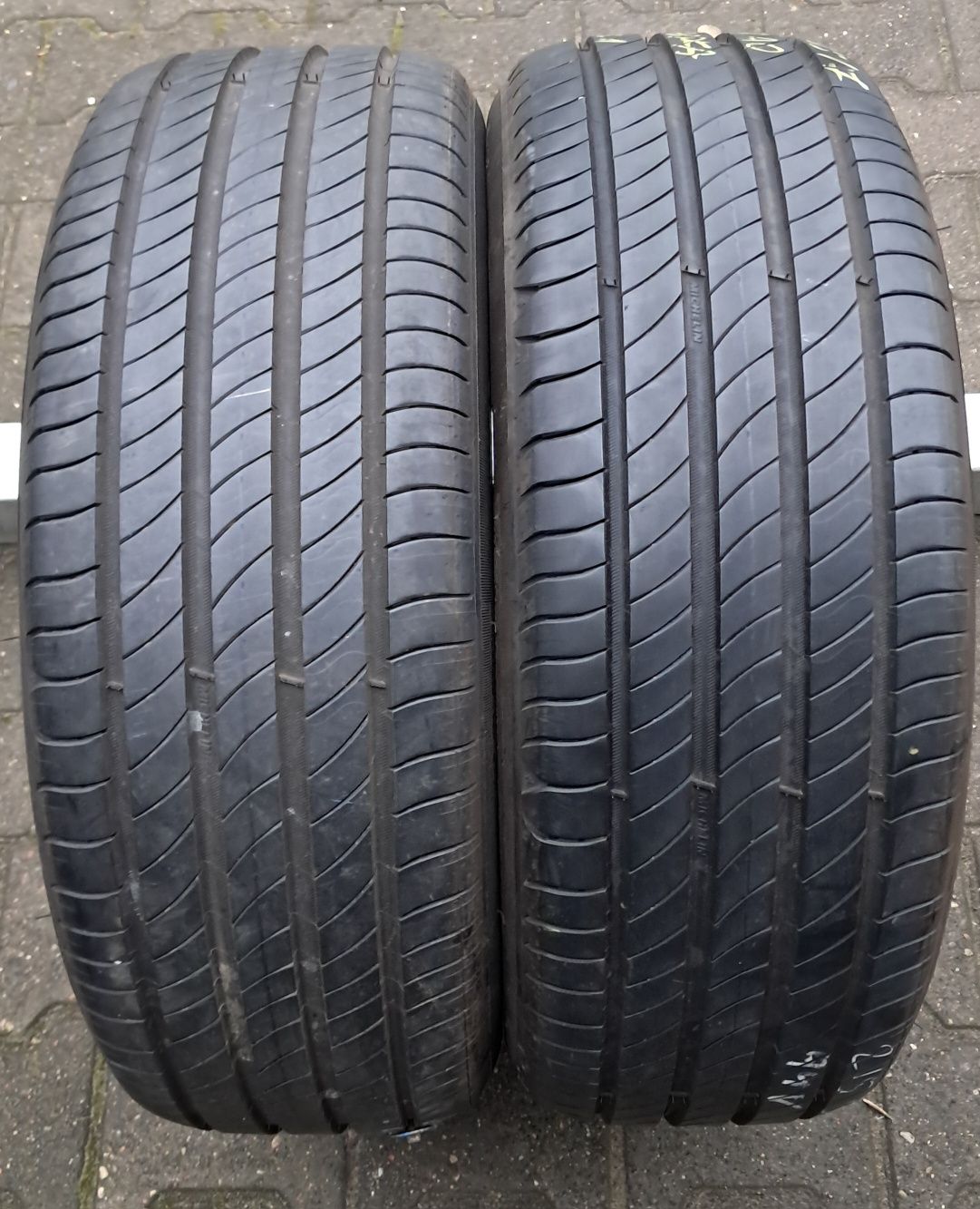 215/55R17 94V Michelin Primacy 4 AO