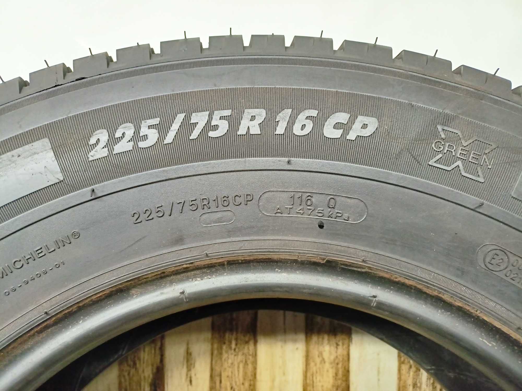 Michelin AgilisCamping 225/75/16C 21r. 116Q 8,6mm (4530)