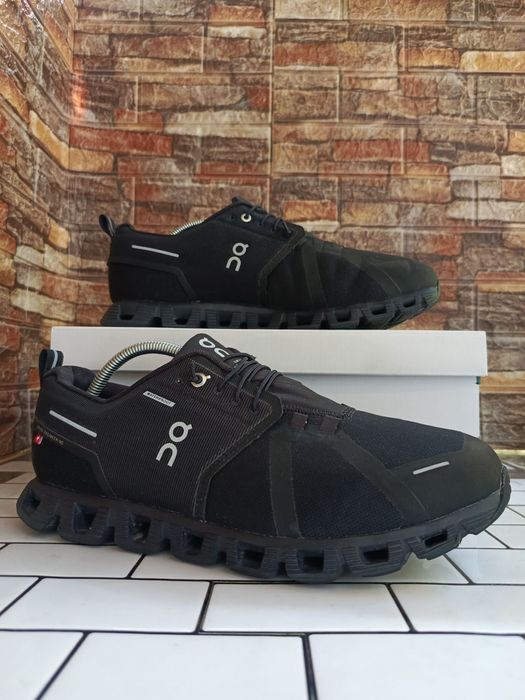 Кросівки ON-Running WATERPROOF (45р.29 см)