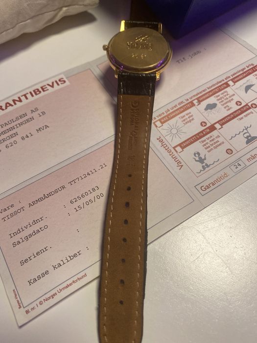 Złoty zegarek Tissot