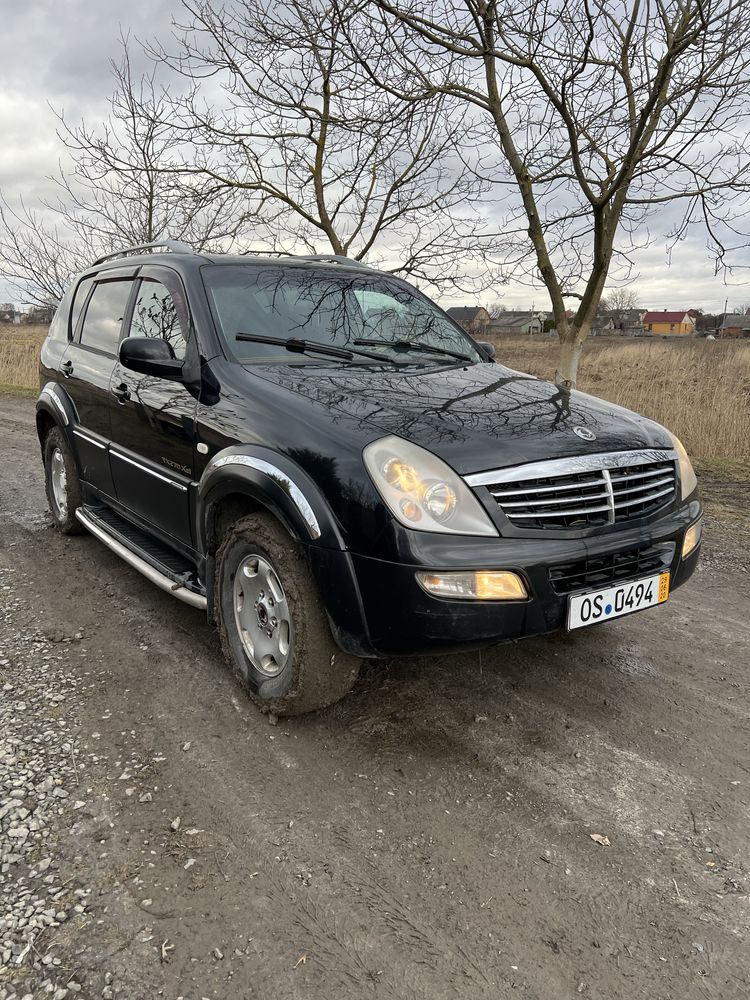 Розборка запчастини шрот Ssangyong Rexton. 2.7 дизель