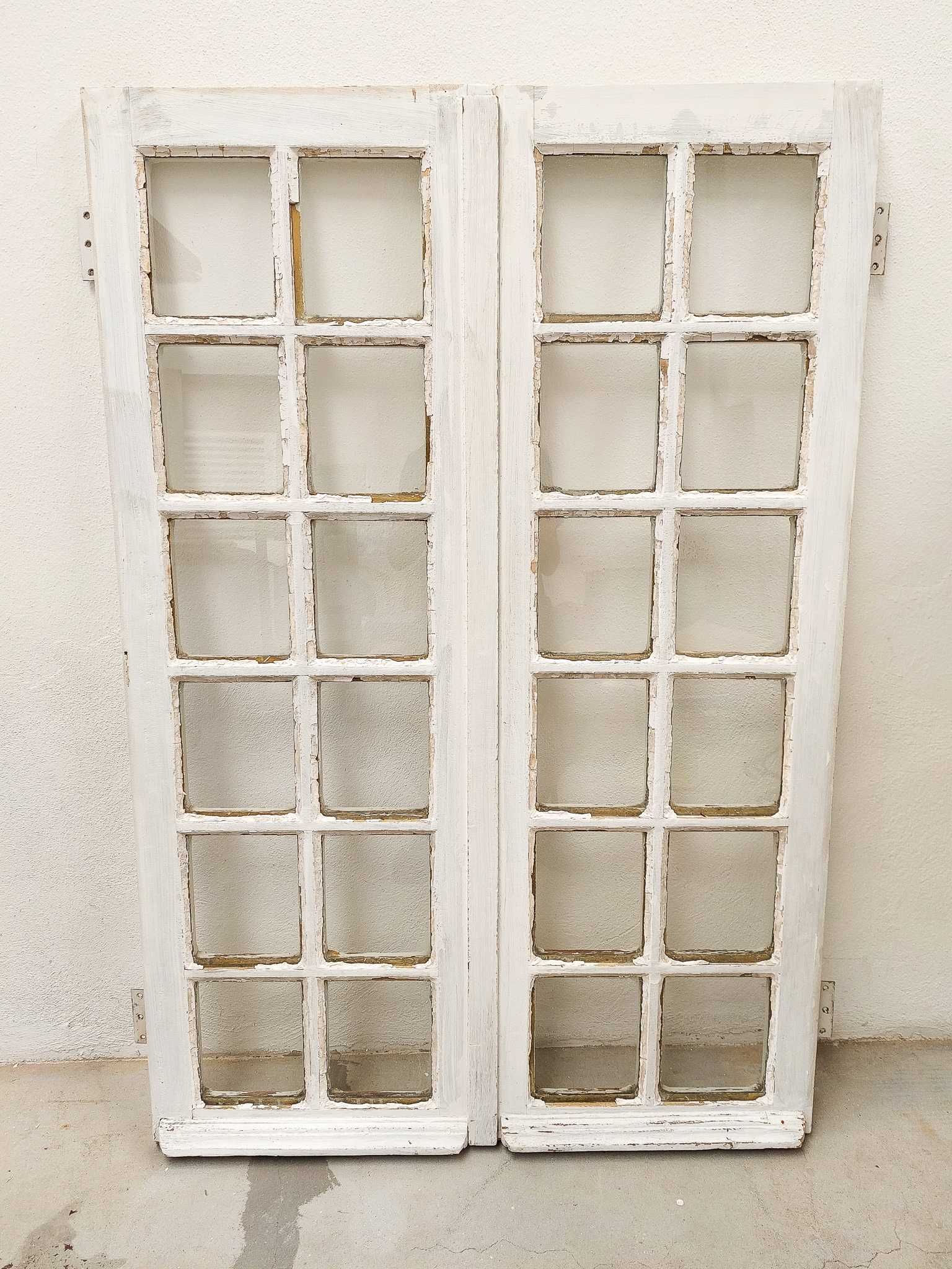 Janelas antigas de 2 folhas madeira estrangeira