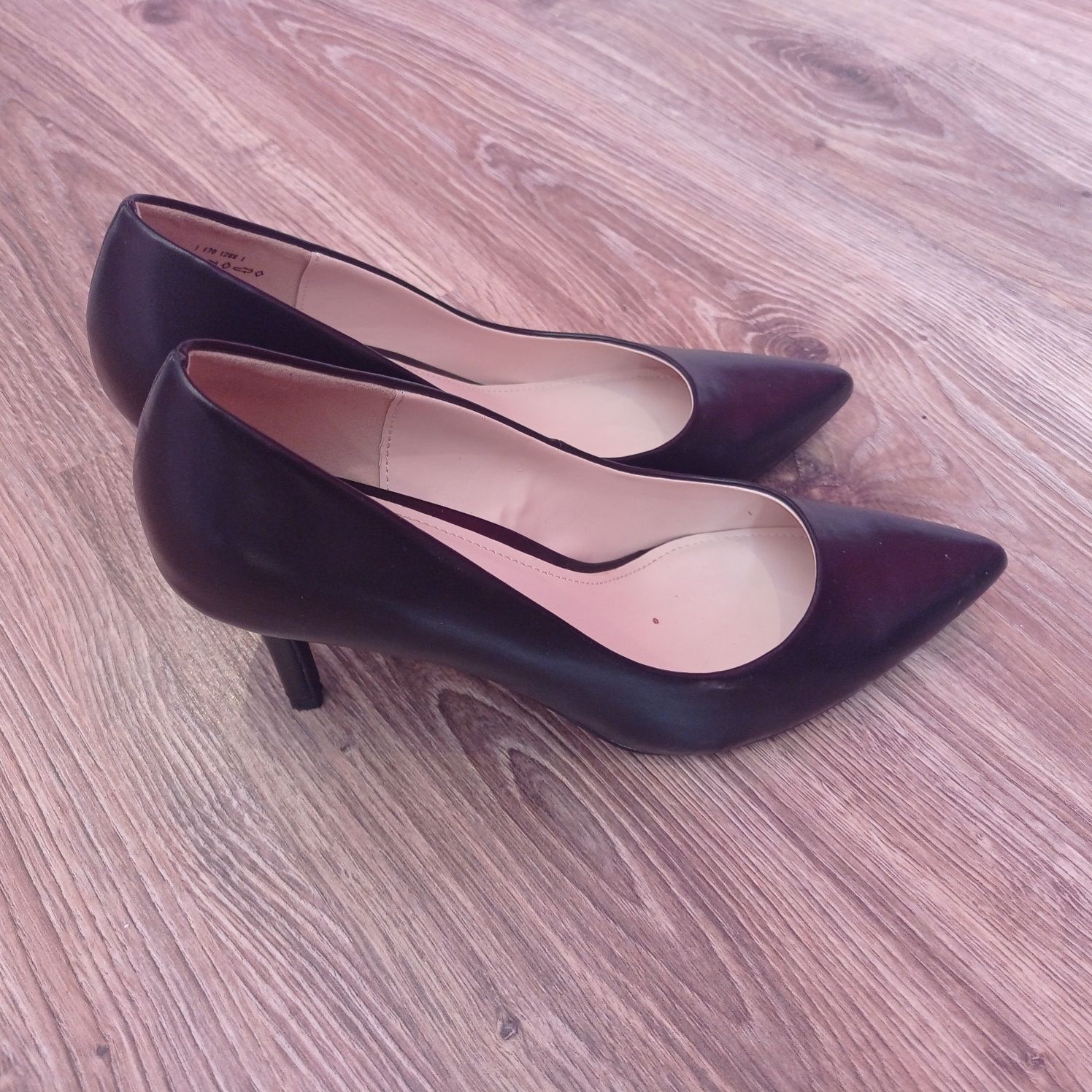 Buty kobiece szpilki
