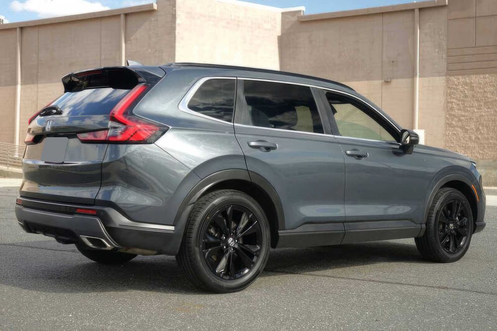 Honda CR-V      2023