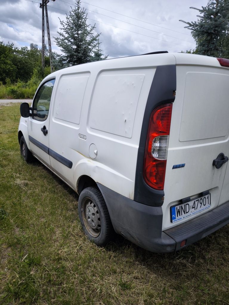 Fiat Doblo Cargo 223 1.4 v8 2007 r. LPG