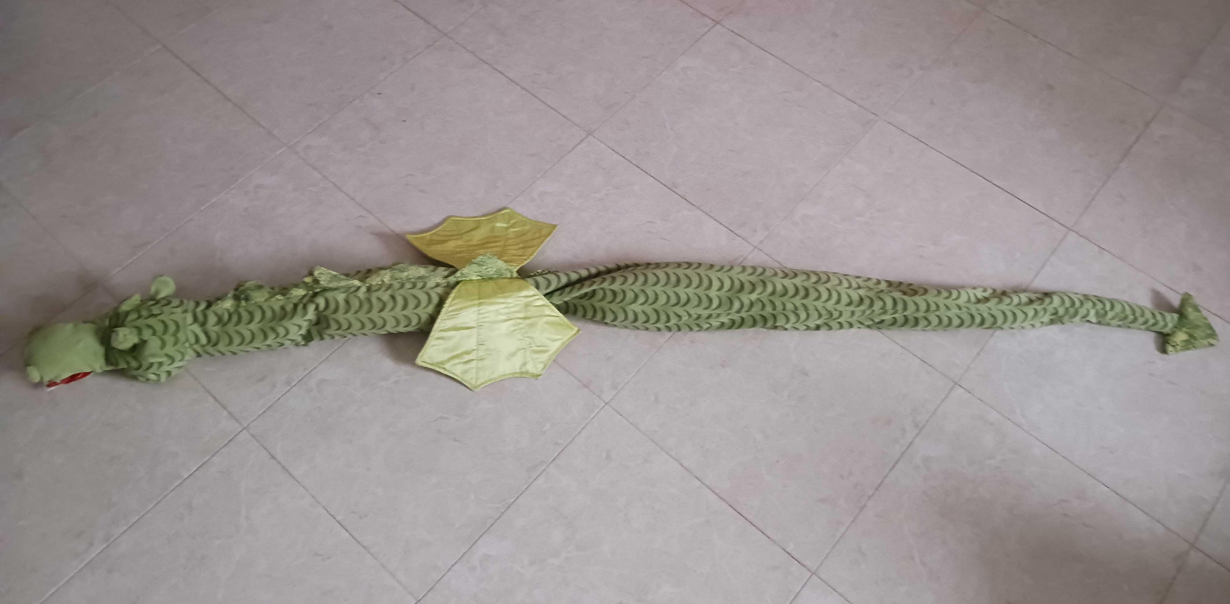 Dragão de Peluche (1,9 m)