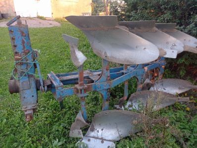 Plug 3 skibowy obrotowy lekki rabewerk lemken