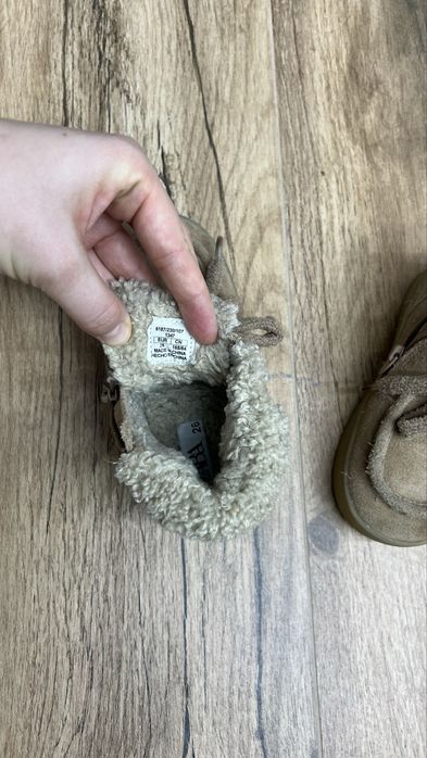 Черевички угги Зара