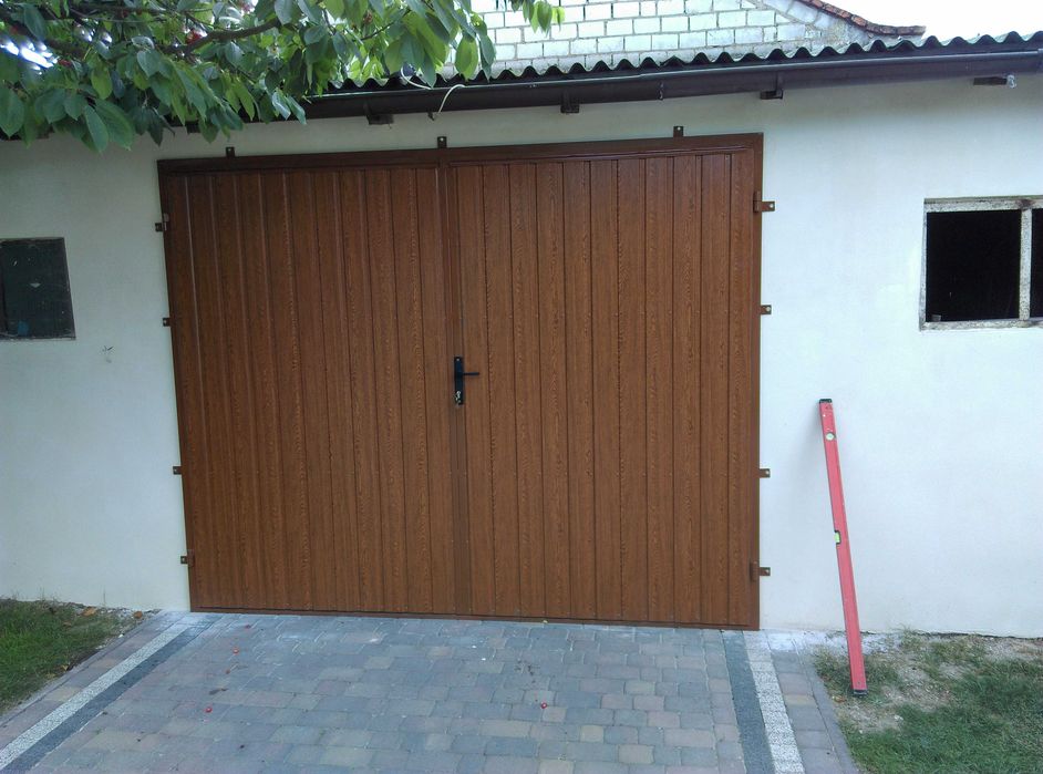 Brama garażowa, drzwi