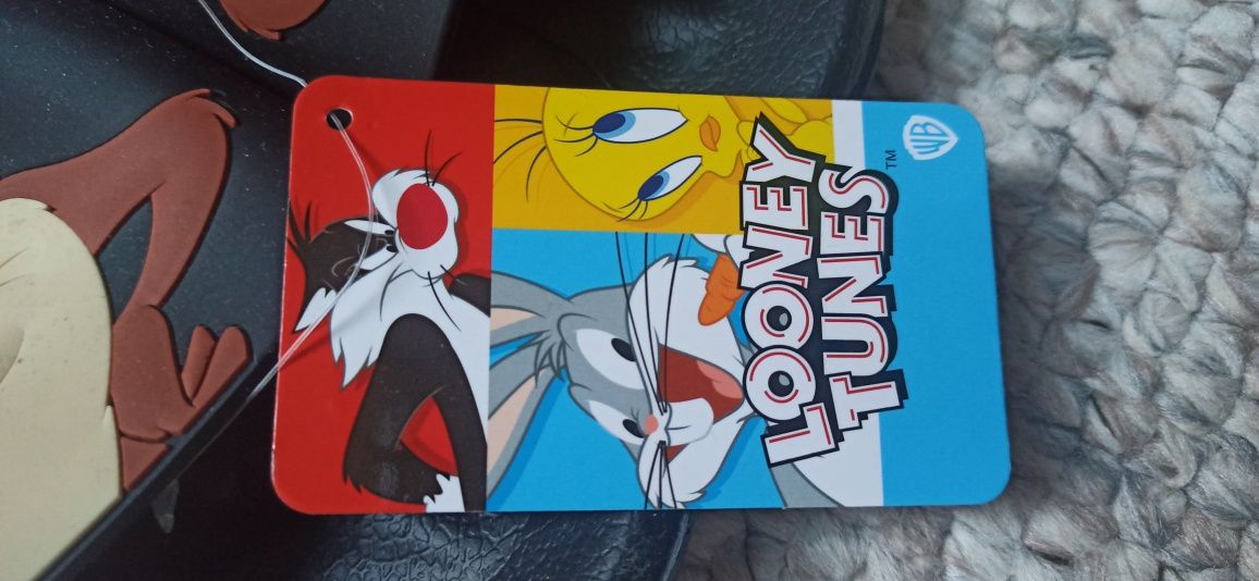Klapki Diabeł Tasmański, Looney Tunes. Czarne, rozmiar 39. Nowe