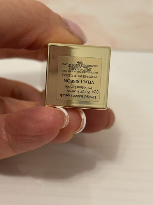 Pomadka Estee Lauder
