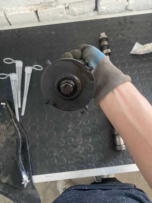 Розподільчий вал Распредвал Nissan navara d40 pathfinder r51