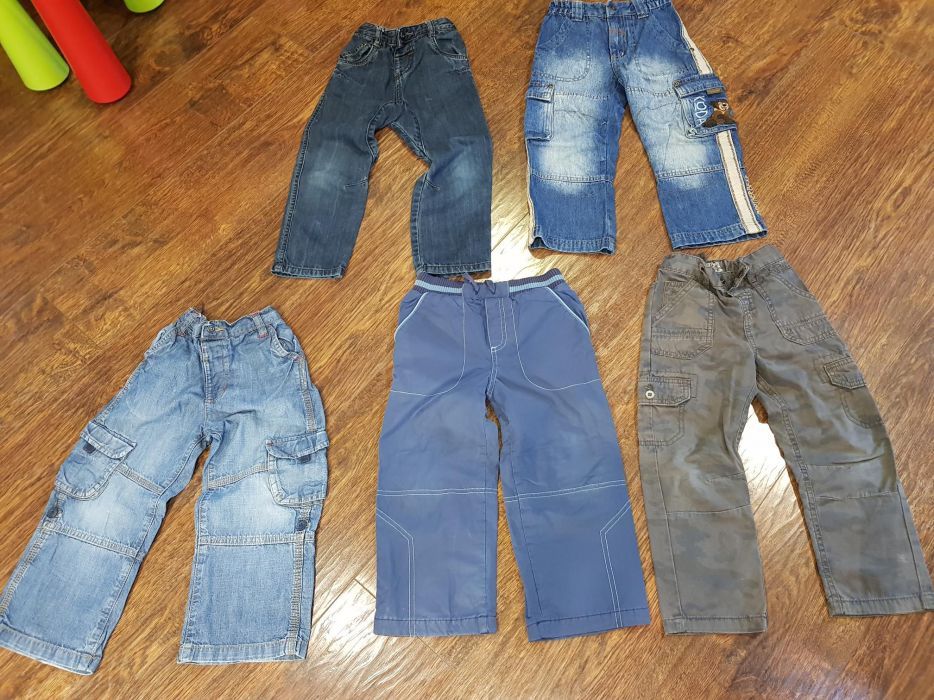 Super spodnie dżinsy roz 98-104 firmowe