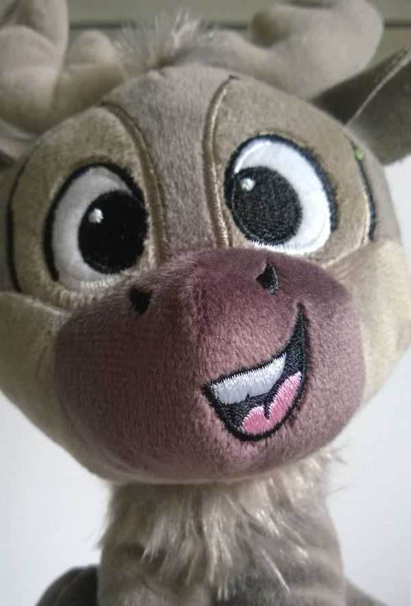 Renifer Sven Disney maskotka pluszowa pluszak przytulanka 24cm NOWA