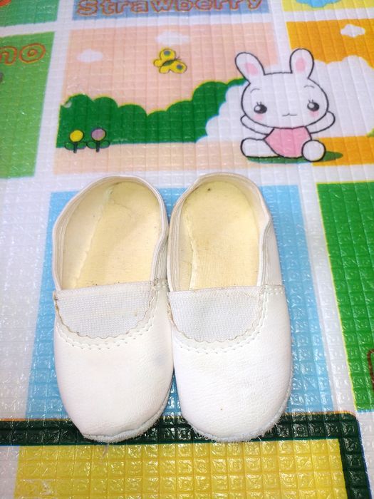 Пінетки сандалі босоніжки тапочки чешки