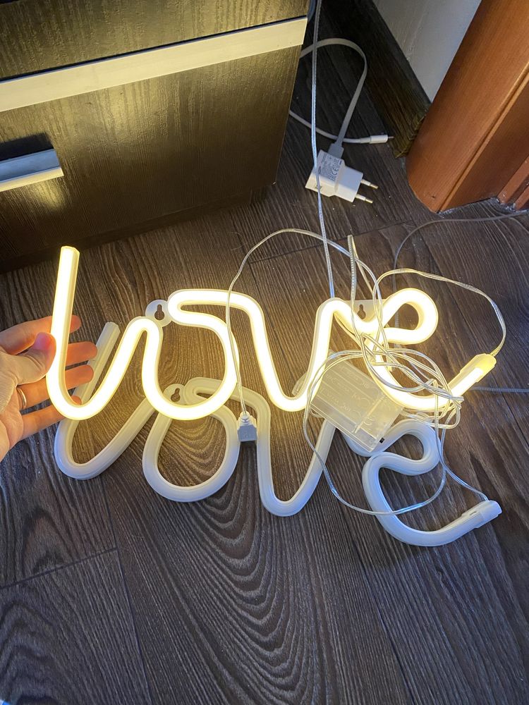 Светодиодная вывеска лента от юсб батарейки love
