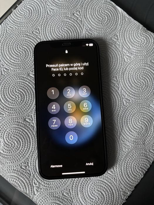 Iphone 12 stan bardzo dobry