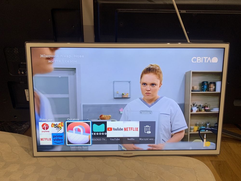 Smart LCD телевізор LCD 32" Samsung UE32F6515SB