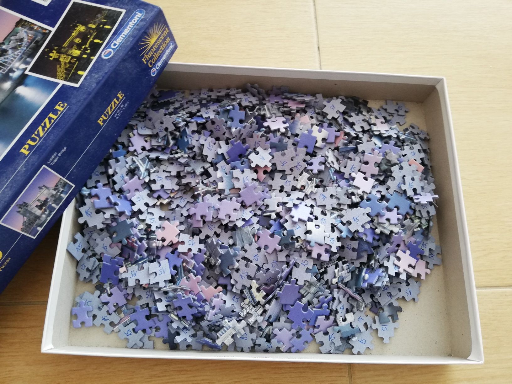 Vários puzzles didáticos