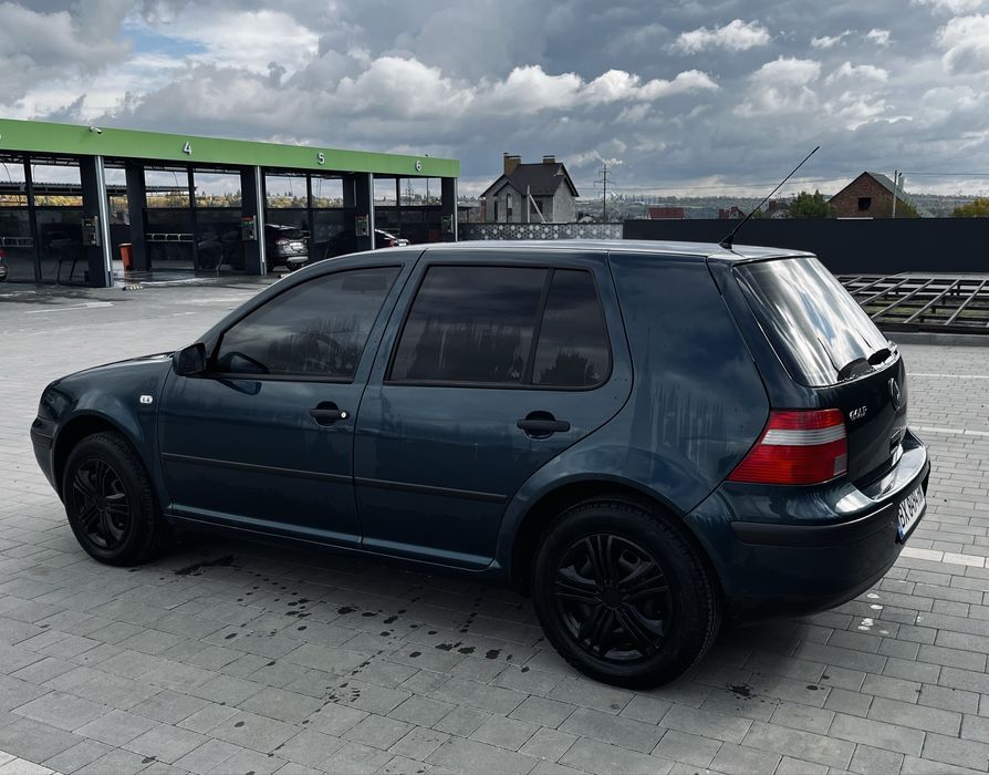 Volkswagen GOLF 4