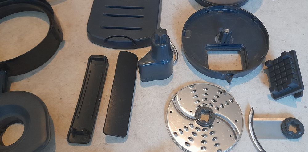 Запчасти для комбайна, измельчителя, миксера, блендера Philips.