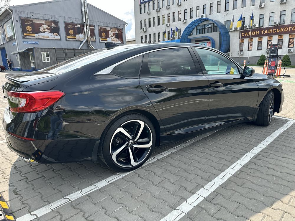 Honda accord hybrid