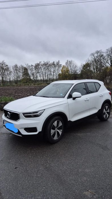 Volvo XC 40 Kupiony w pl salonie, stan bardzo dobry, serwisowany