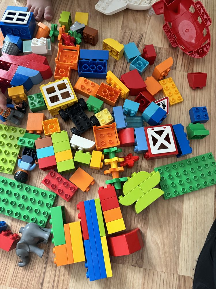 Пластина lego duplo кубіки , тварини , соловічки