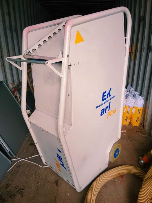 Maszyna do wdmuchiwania GEKO Karl Plus