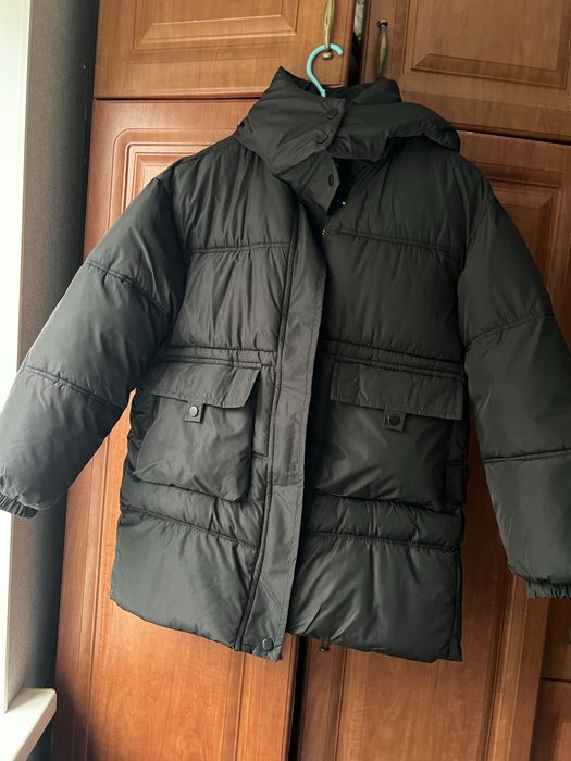 Зимова куртка на дівчинку