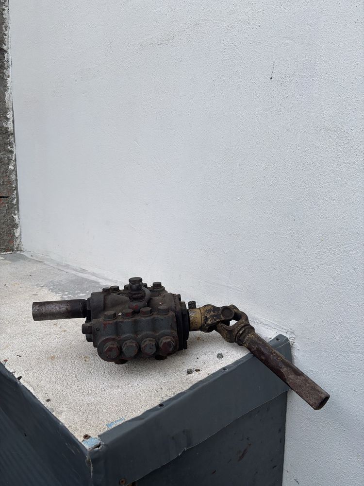 Bomba hidráulica camião basculante – 8 válvulas, funcional