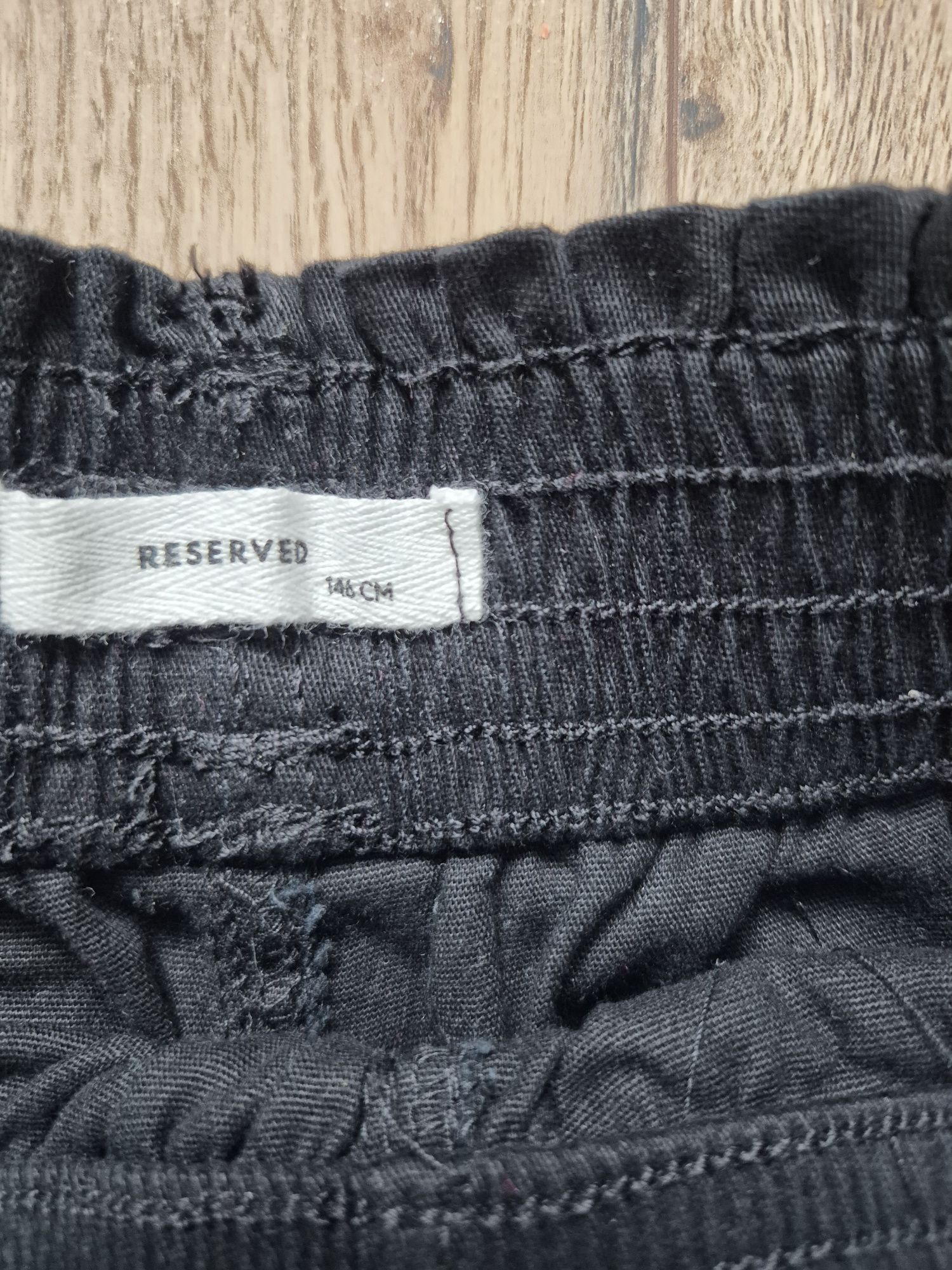 Spodnie 146 Reserved