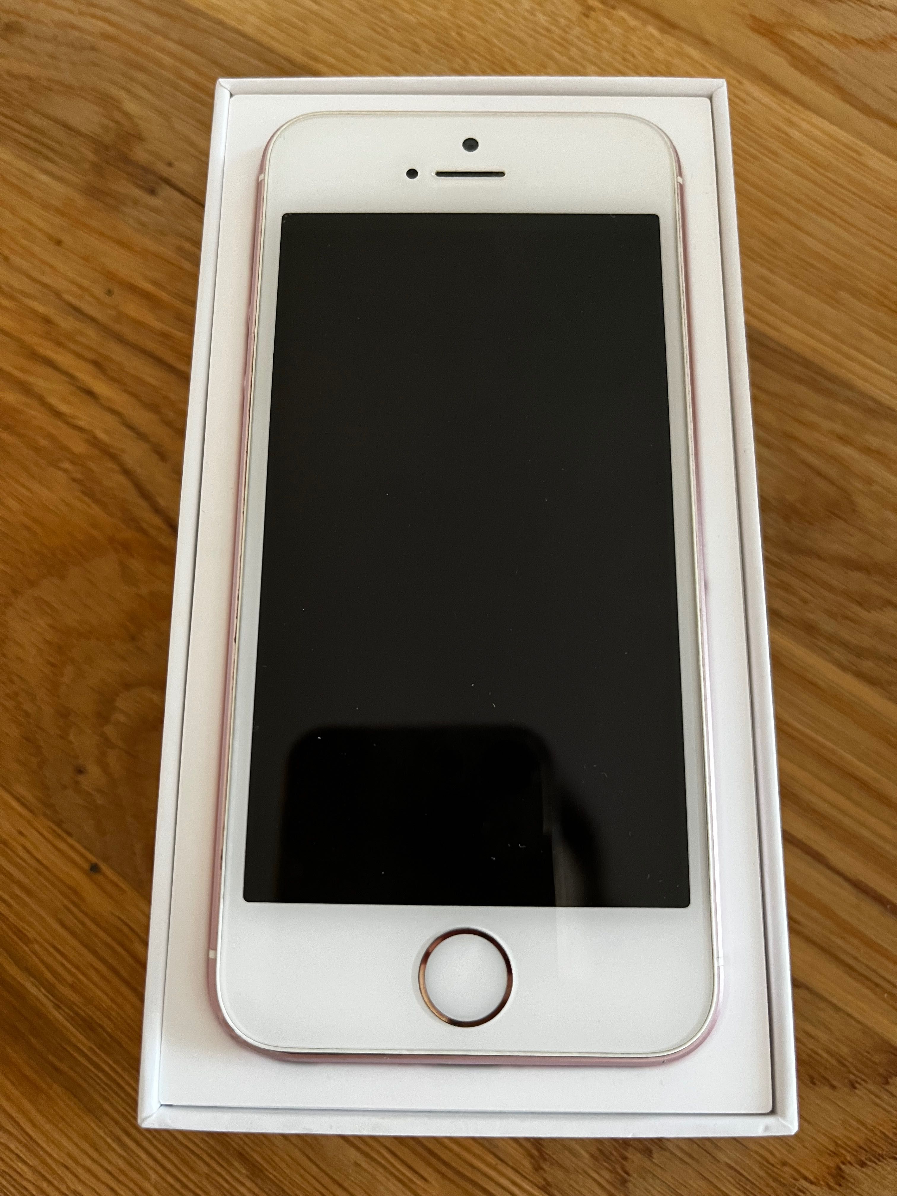 Smartfon iPhone SE Rose Gold, stan bardzo dobry, pl dystrybucja