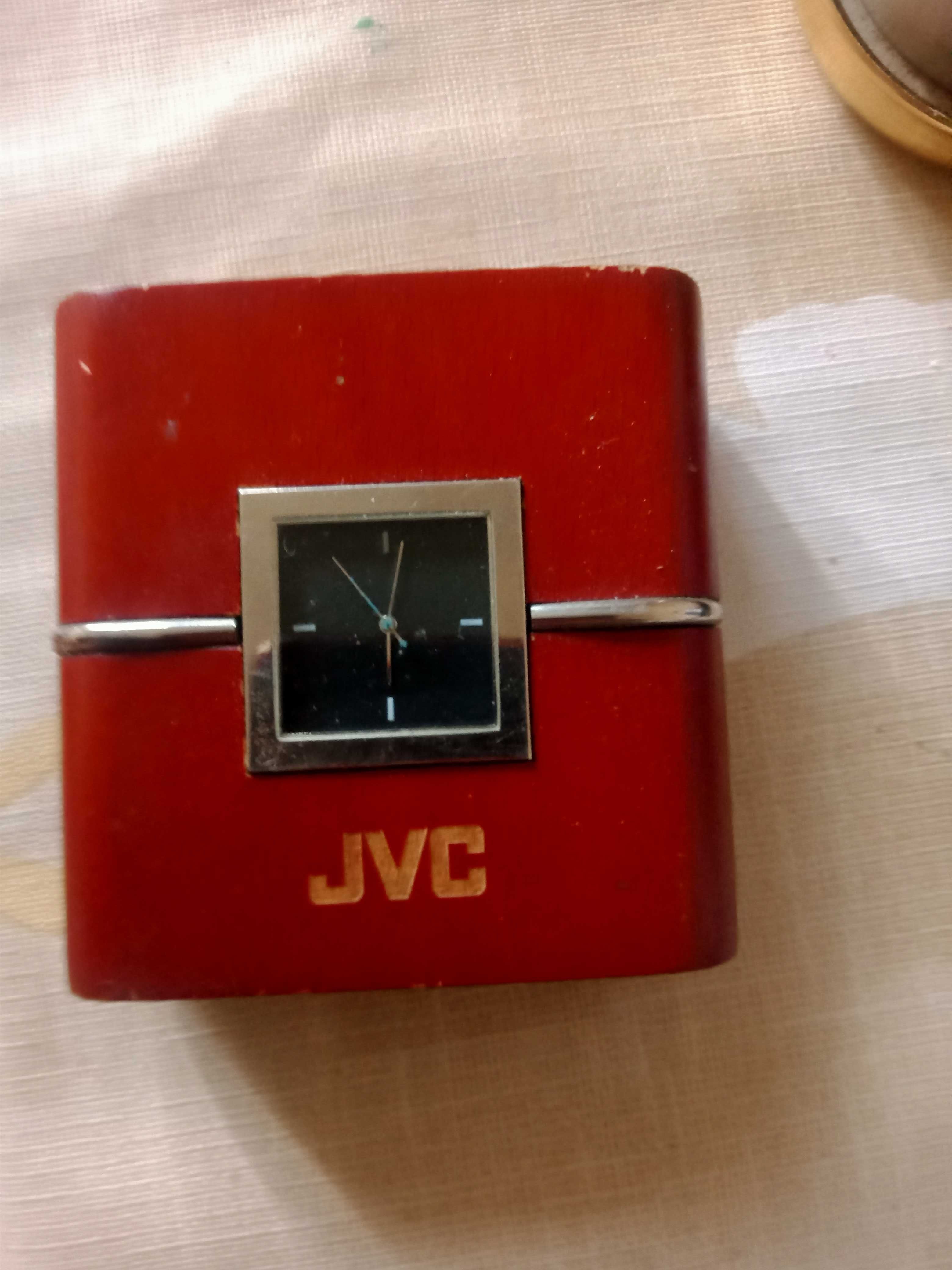 Часы настольные JVC