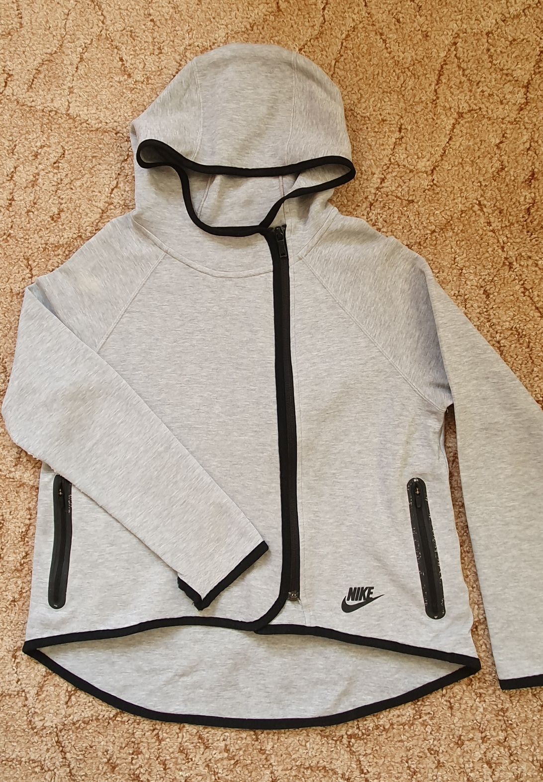 Спортивная кофта NIKE (оригинал)