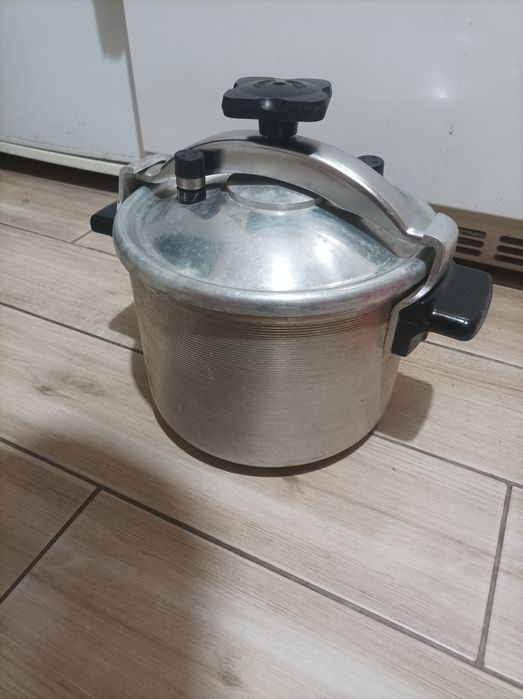 Скороварка СССР. 6литров.