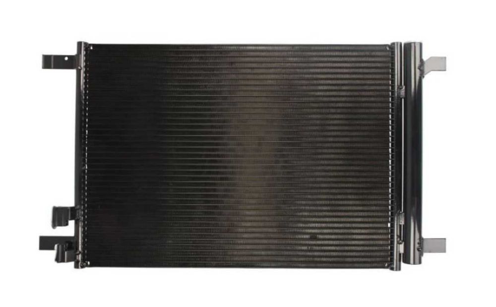 Радіатор кондиціонера 
VW TIGUAN USA 2.0 2016-