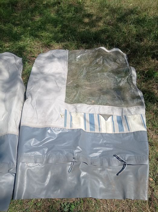 Przedsionek do przyczepy